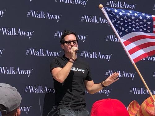 37520130-1B91-4783-930E-0D88E5BDCA27