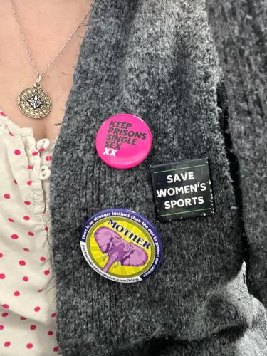 9E61DAE0-DF77-4A3E-BC53-4D46F3D7606E