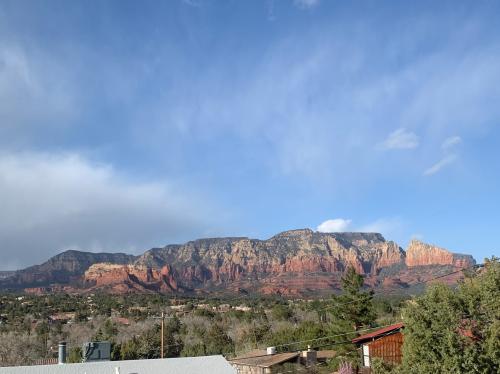 EBA4B41D-CAEA-4E4D-B45A-2F51D5E010B4