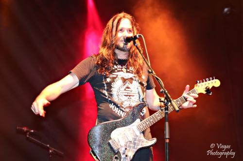 76F2B351-6748-4450-8B98-CD290A88F439