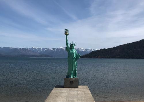 FED3EC8B-0540-4939-AD6E-FAEC566AAC66