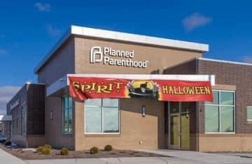 33EDC961-C78D-4631-873C-76C05C793D6B