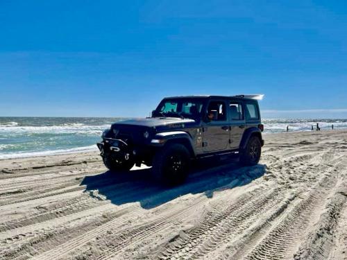 2F70DC49-2413-44D3-B407-F28698AA9C86