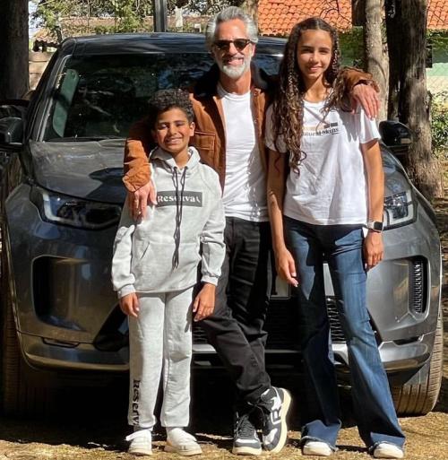 FDEAEDE5-08F7-4899-9330-81FA45423E49