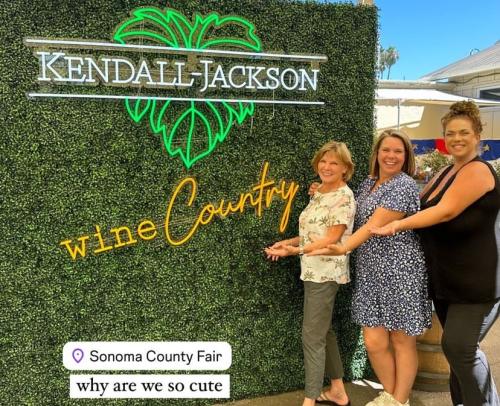 BFBE6E3F-12F7-49CE-A518-71B2D5917639