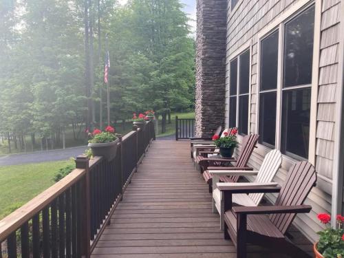 E833317B-3FE3-413E-95F6-CF0449007570