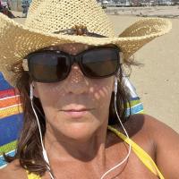 Leslie sperry