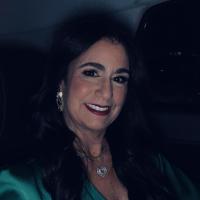 Rebecca Harary