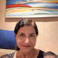Eveline Avina