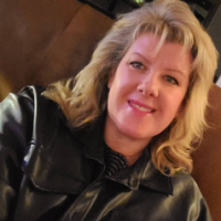 Jennifer Santa Maria